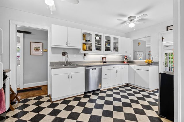 1343 Brown Avenue, NW, Cleveland, TN 37311