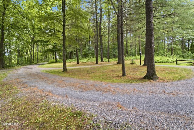 376 County Route 76, Stillwater, NY 12118