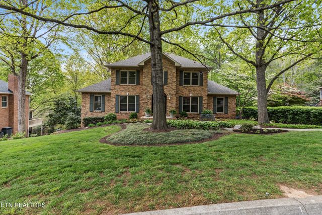 10617 Summit Mountain Court, Knoxville, TN 37922