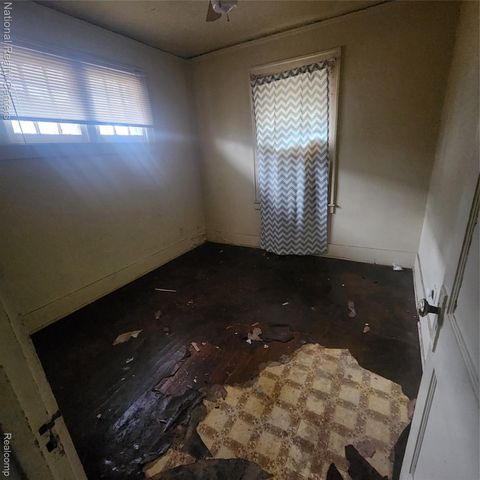 18128 Fleming Street, Detroit, MI 48234