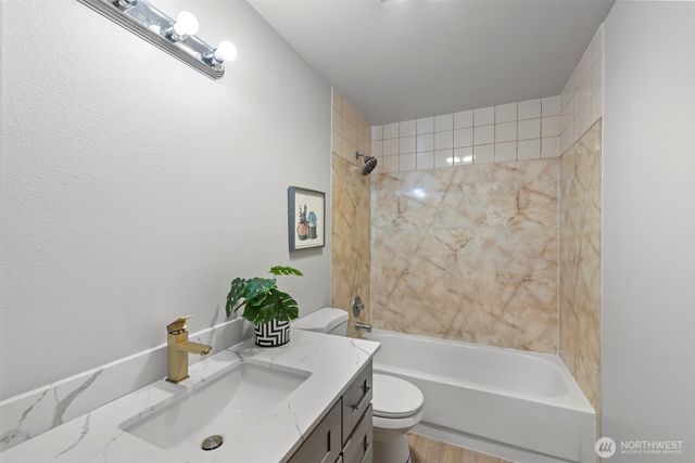 4302 155th St SW Unit A&B, Lynnwood, WA 98087