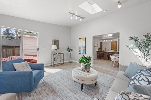 4302 155th St SW Unit A&B, Lynnwood, WA 98087