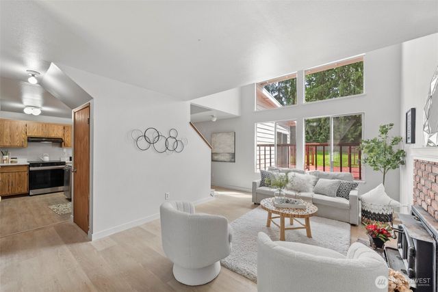 4302 155th St SW Unit A&B, Lynnwood, WA 98087