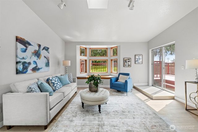 4302 155th St SW Unit A&B, Lynnwood, WA 98087