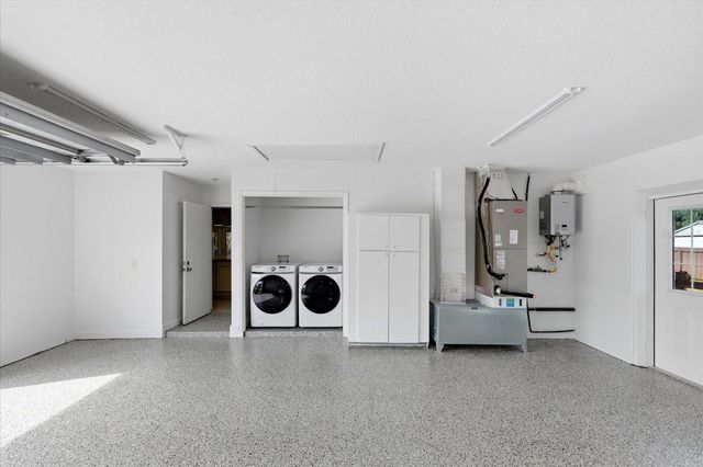 204 SE 2ND AVENUE, Crystal River, FL 34429