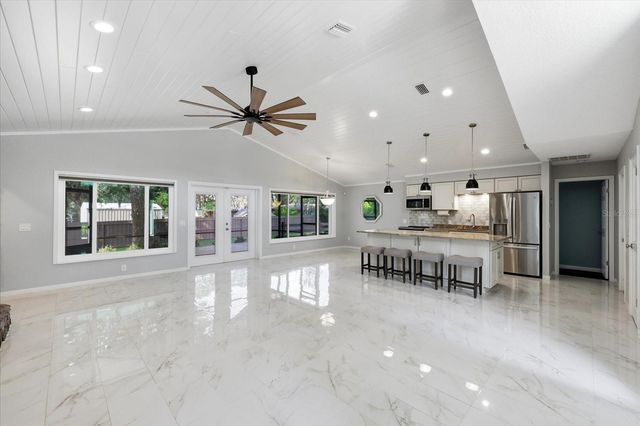 204 SE 2ND AVENUE, Crystal River, FL 34429