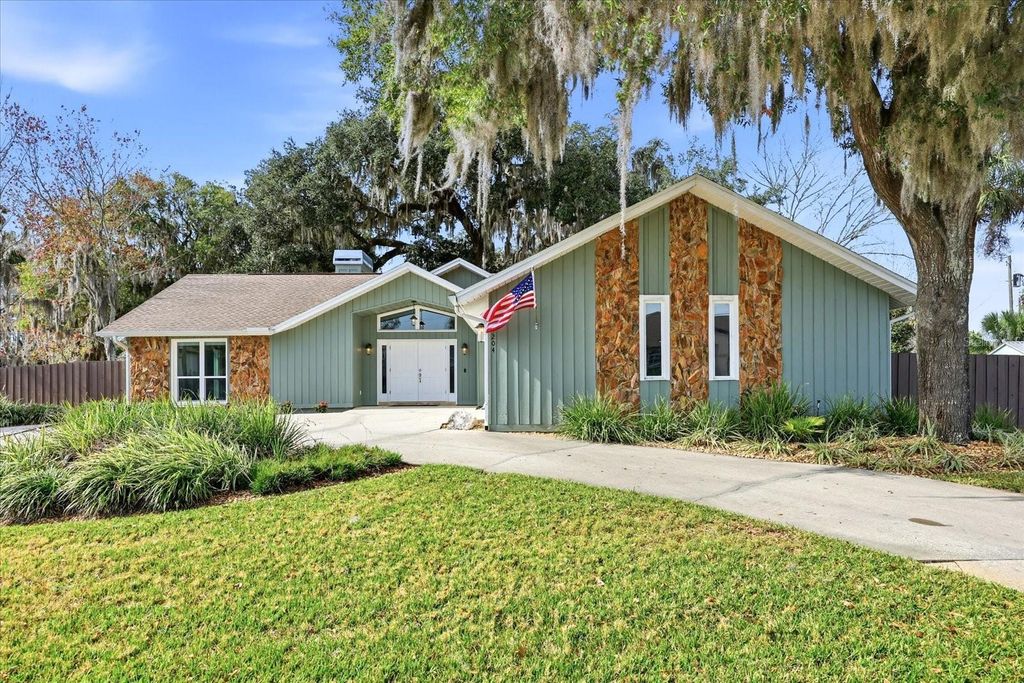 204 SE 2ND AVENUE, Crystal River, FL 34429