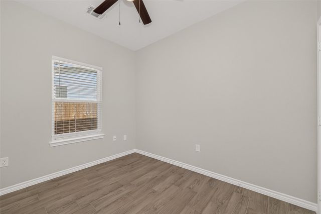 352 Westchase, Montgomery, TX 77316