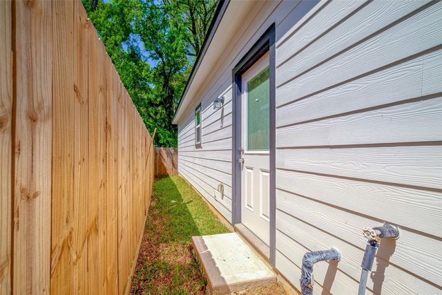 352 Westchase, Montgomery, TX 77316