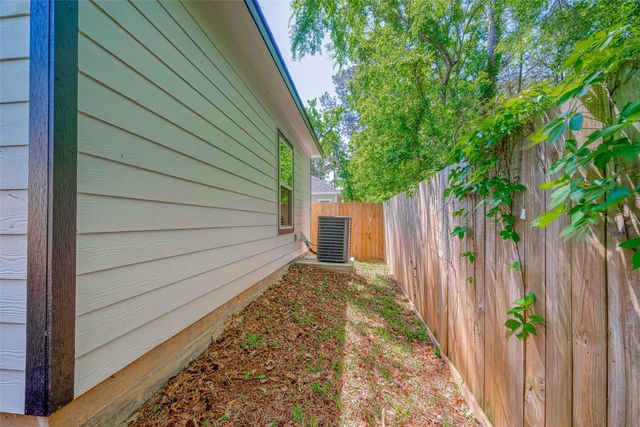 352 Westchase, Montgomery, TX 77316