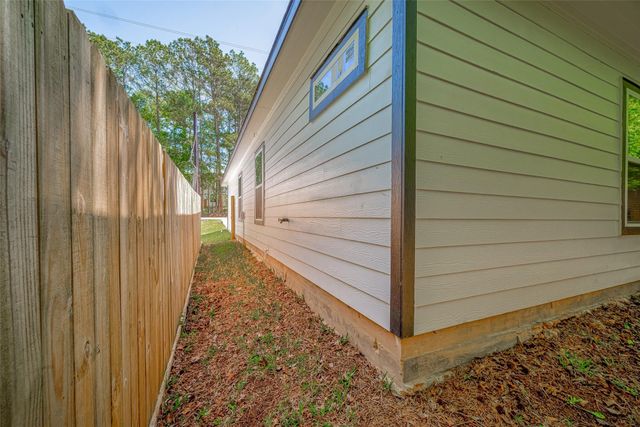 352 Westchase, Montgomery, TX 77316