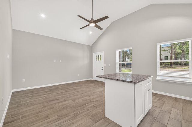 352 Westchase, Montgomery, TX 77316