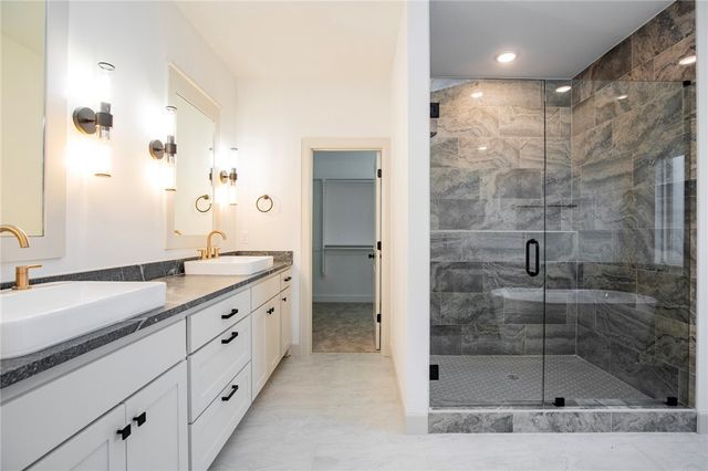 841 Bellagiola Avenue, Tontitown, AR 72762