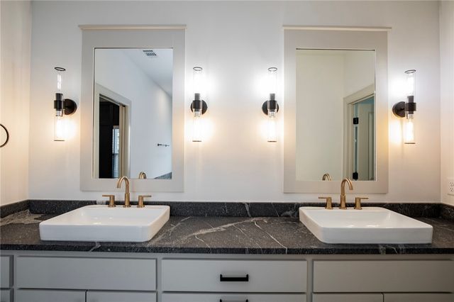 841 Bellagiola Avenue, Tontitown, AR 72762