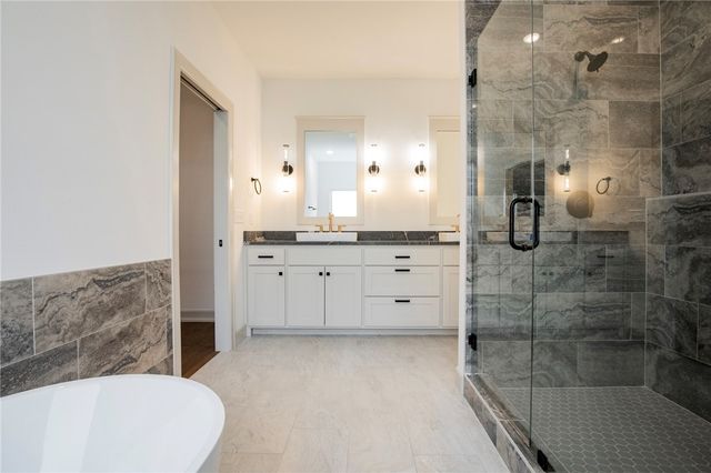 841 Bellagiola Avenue, Tontitown, AR 72762