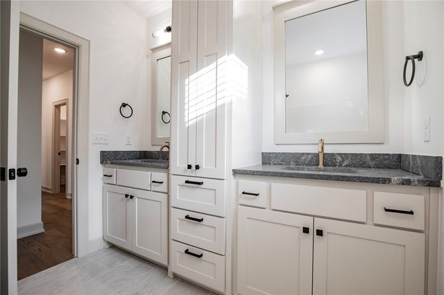 841 Bellagiola Avenue, Tontitown, AR 72762