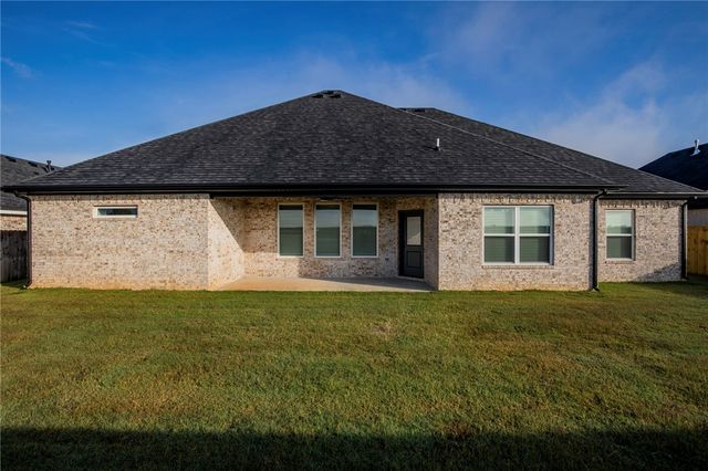 841 Bellagiola Avenue, Tontitown, AR 72762