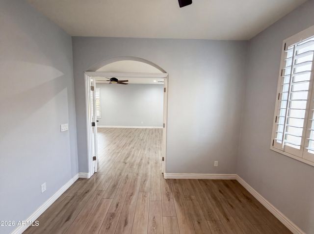 2113 W EAGLE FEATHER Road, Phoenix, AZ 85085