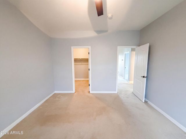 2113 W EAGLE FEATHER Road, Phoenix, AZ 85085