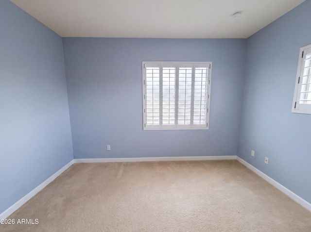 2113 W EAGLE FEATHER Road, Phoenix, AZ 85085