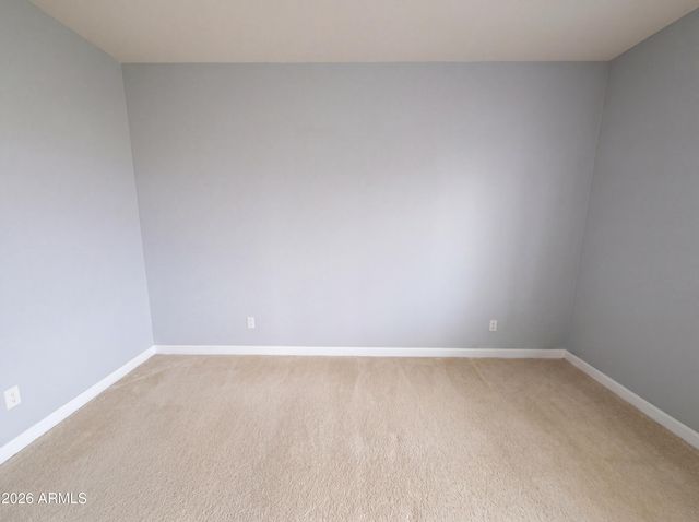 2113 W EAGLE FEATHER Road, Phoenix, AZ 85085