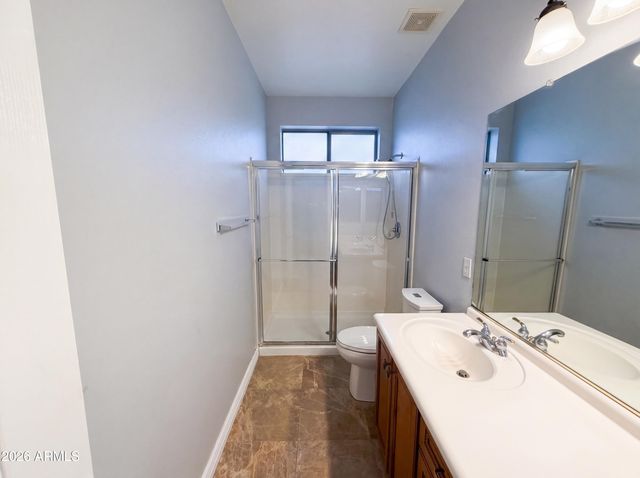 2113 W EAGLE FEATHER Road, Phoenix, AZ 85085