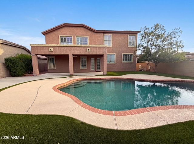 2113 W EAGLE FEATHER Road, Phoenix, AZ 85085