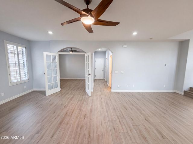 2113 W EAGLE FEATHER Road, Phoenix, AZ 85085