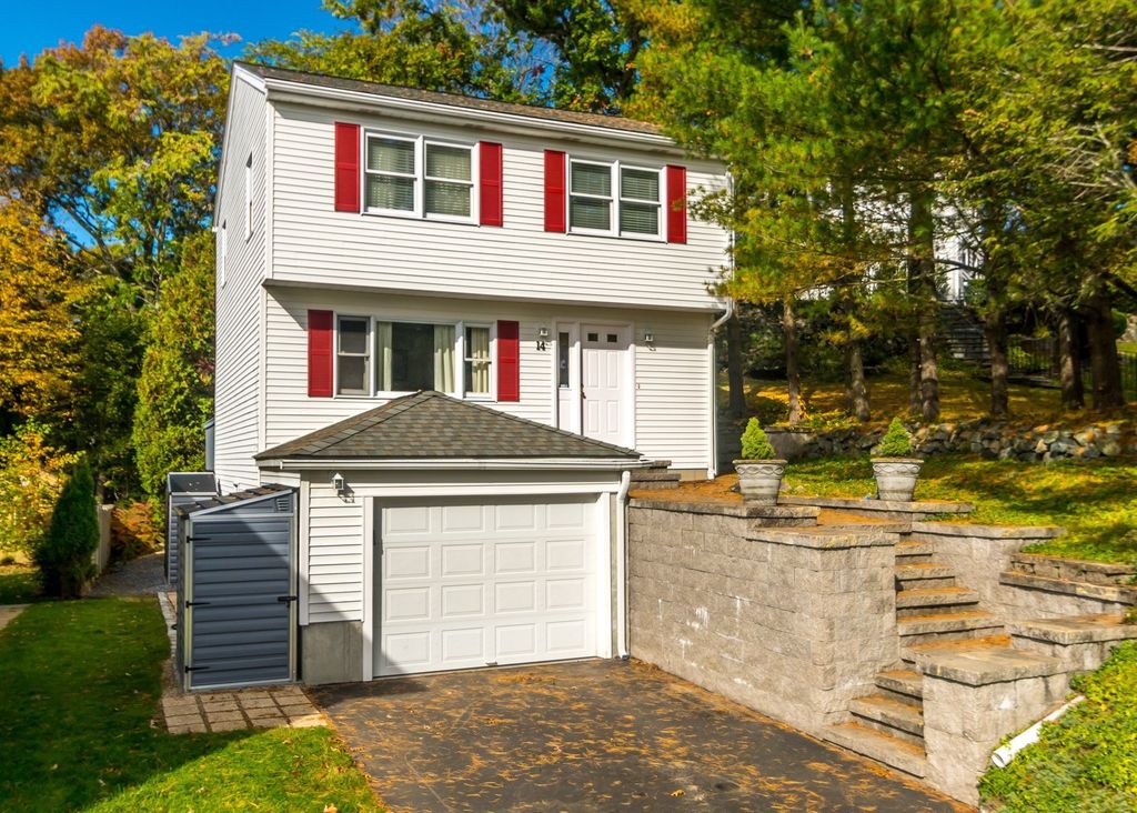 14 Ode Street, Waltham, MA 02451