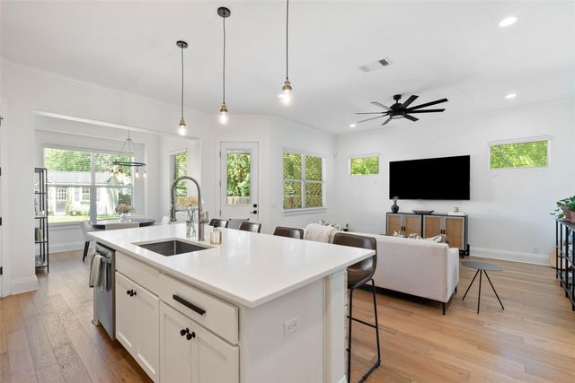 1410 Hart ST, Georgetown, TX 78626