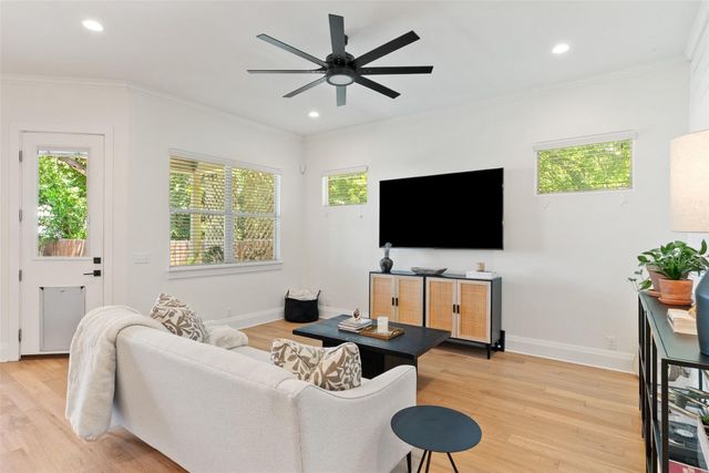 1410 Hart ST, Georgetown, TX 78626
