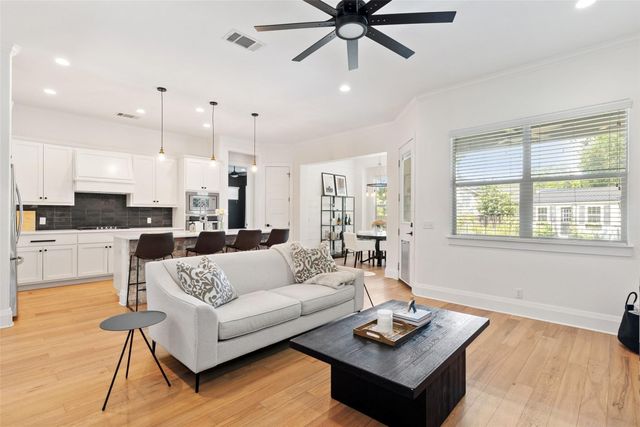 1410 Hart ST, Georgetown, TX 78626