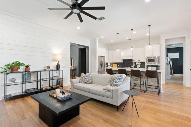 1410 Hart ST, Georgetown, TX 78626