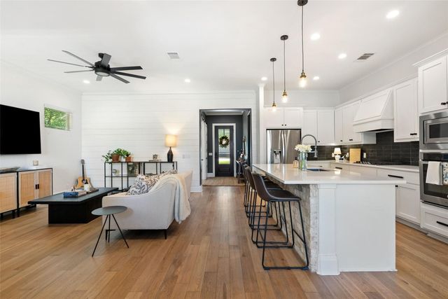 1410 Hart ST, Georgetown, TX 78626