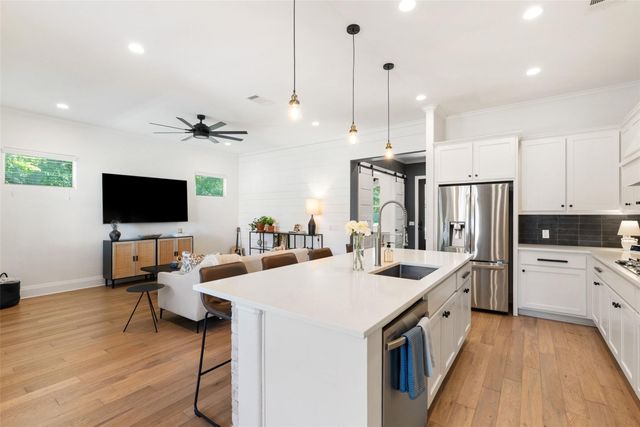 1410 Hart ST, Georgetown, TX 78626