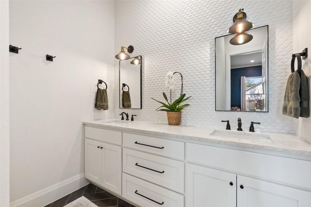 1410 Hart ST, Georgetown, TX 78626