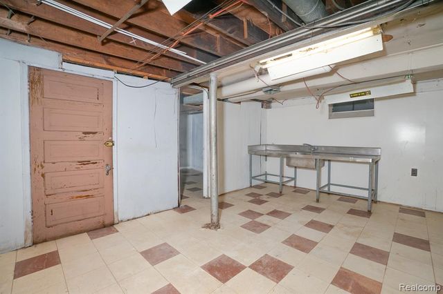 15930 Turner Street, Detroit, MI 48238