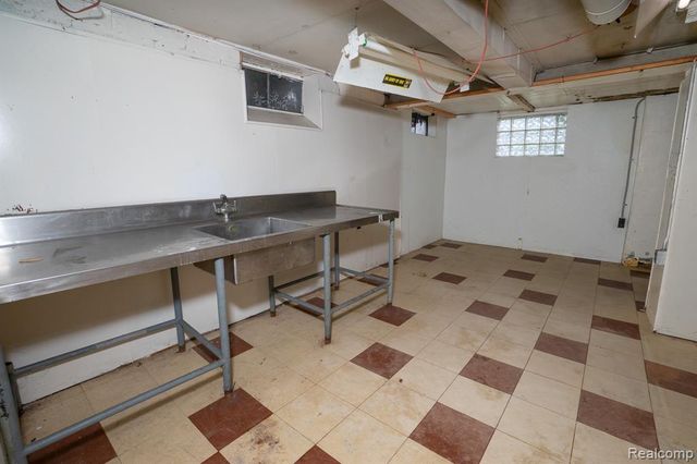 15930 Turner Street, Detroit, MI 48238