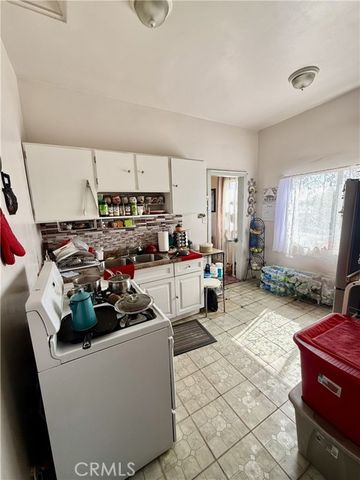 919 Stone, Los Angeles, CA 90063