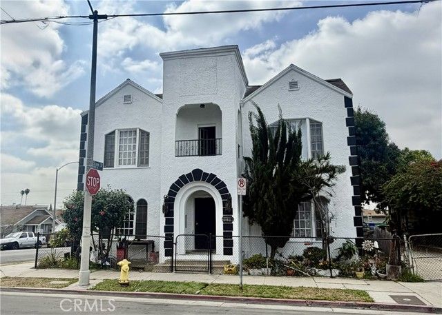 919 Stone, Los Angeles, CA 90063