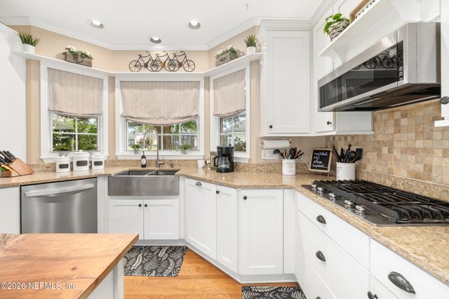 9947 BLAKEFORD MILL Road, Jacksonville, FL 32256