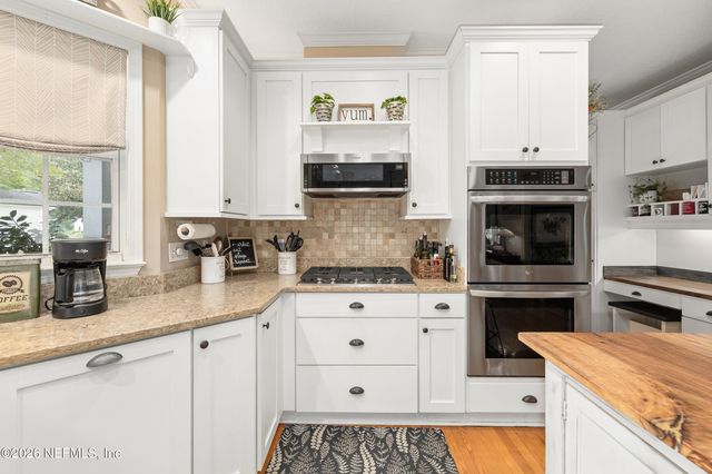 9947 BLAKEFORD MILL Road, Jacksonville, FL 32256