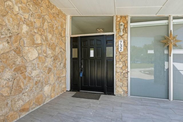 732 Blue Fathom Drive, Runaway Bay, TX 76426