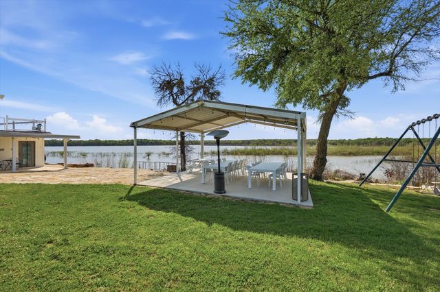 732 Blue Fathom Drive, Runaway Bay, TX 76426