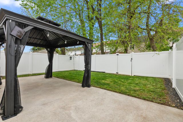 6420 THOMAS PAINE CT, Bensalem, PA 19020