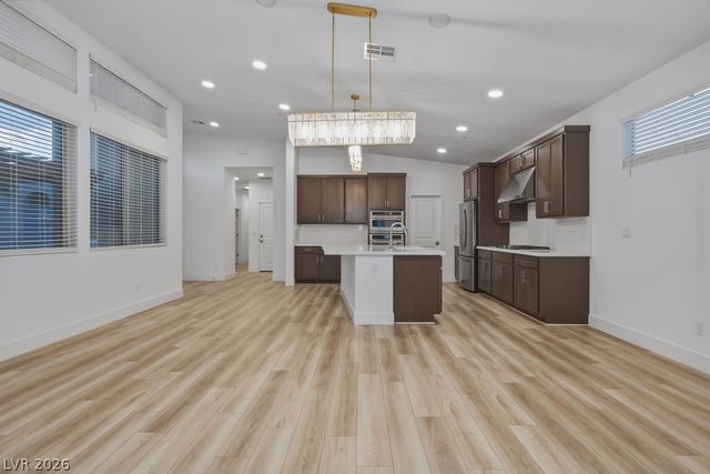 9958 Egan Valley Street, Las Vegas, NV 89166