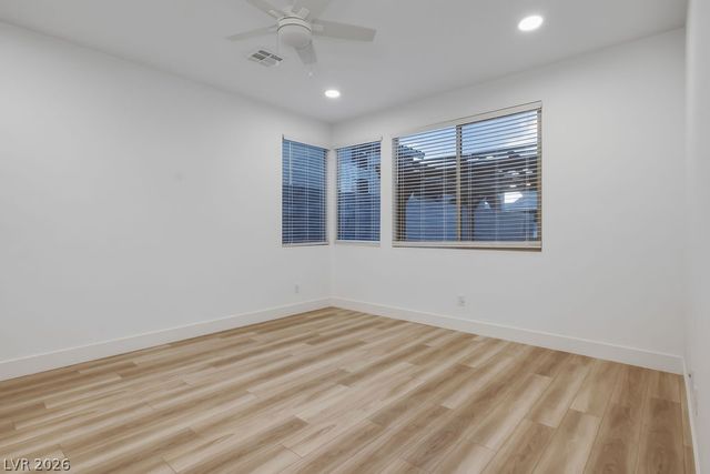 9958 Egan Valley Street, Las Vegas, NV 89166