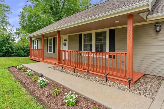 800 E North Main Street, Richmond, MO 64085