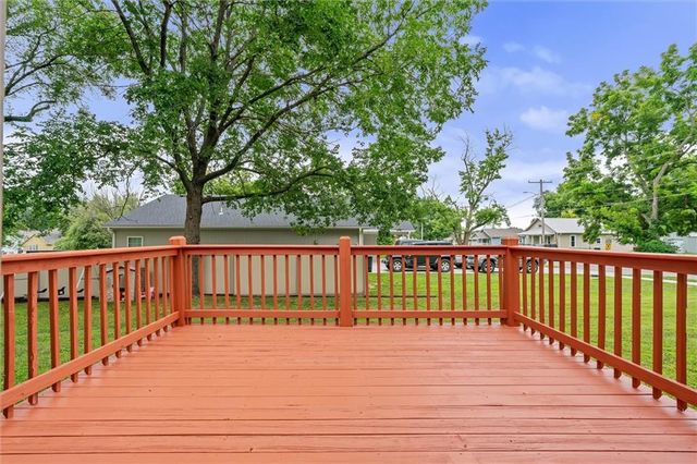 800 E North Main Street, Richmond, MO 64085