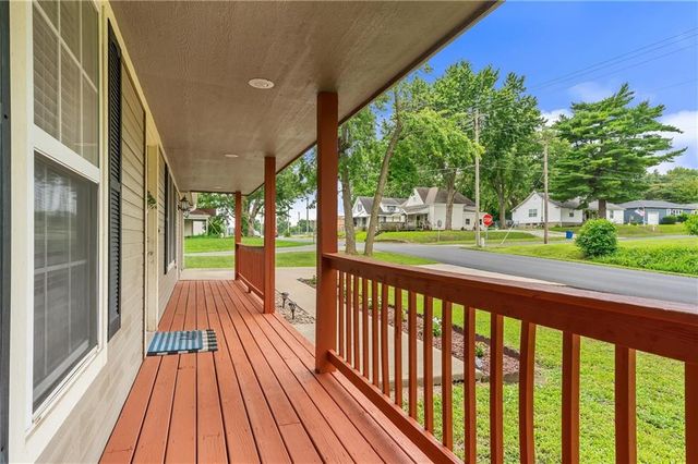 800 E North Main Street, Richmond, MO 64085